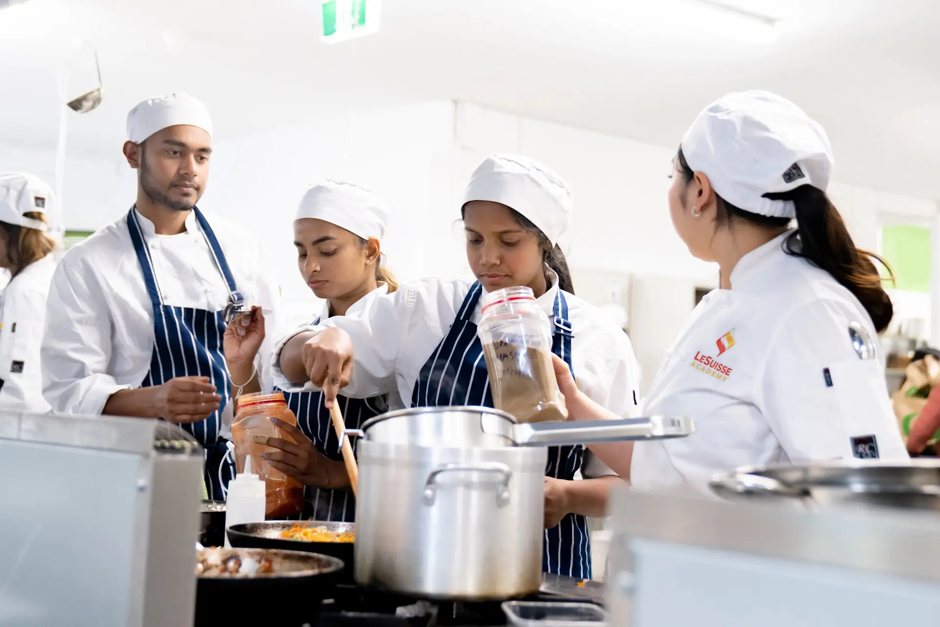 SIT40521 – CERTIFICATE IV IN KITCHEN MANAGEMENT
